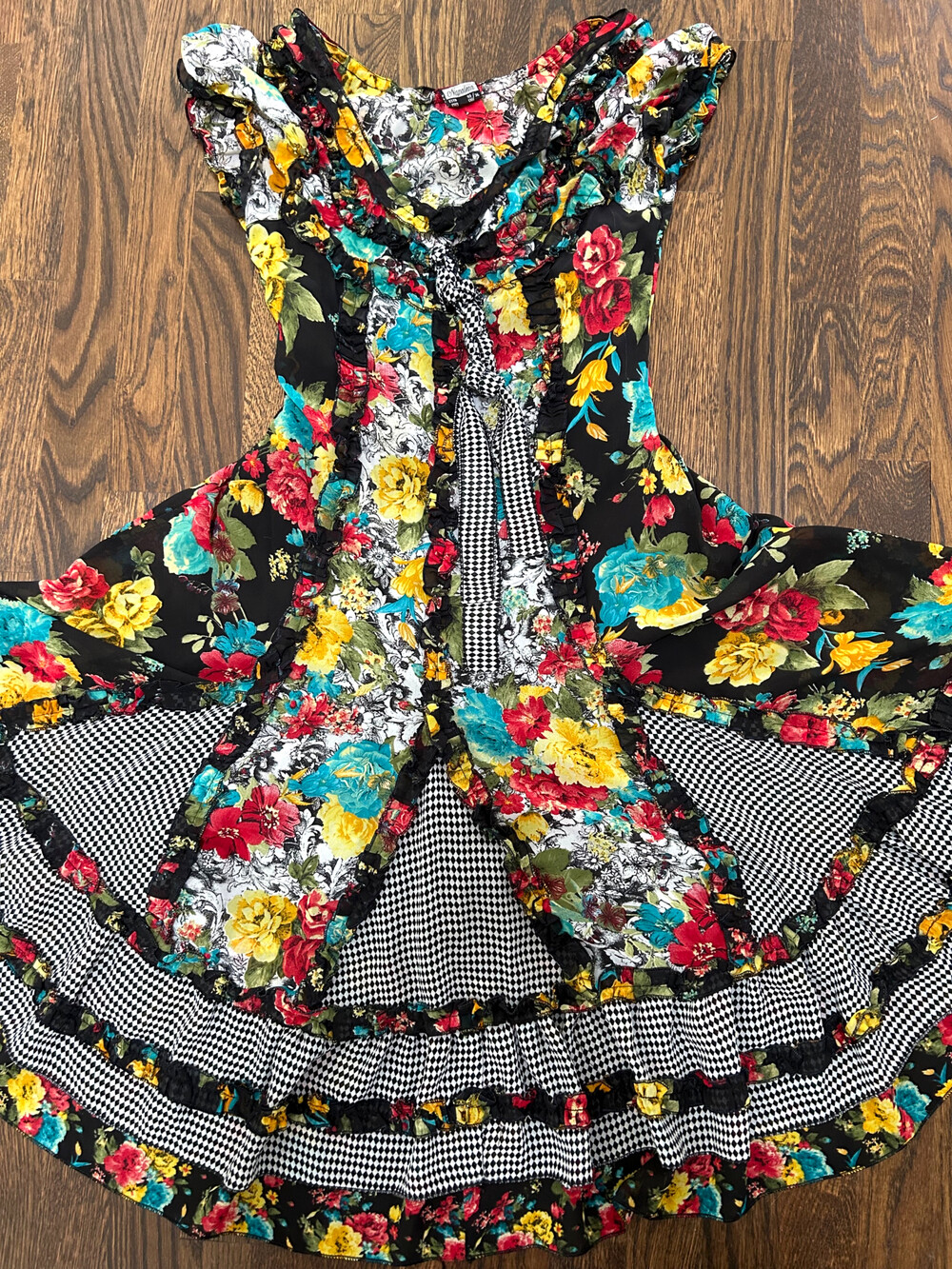 Unique Vintage Rockabilly Y2K 90’s 2000’s Floral Black Patchwork Dress Sz XS/S
